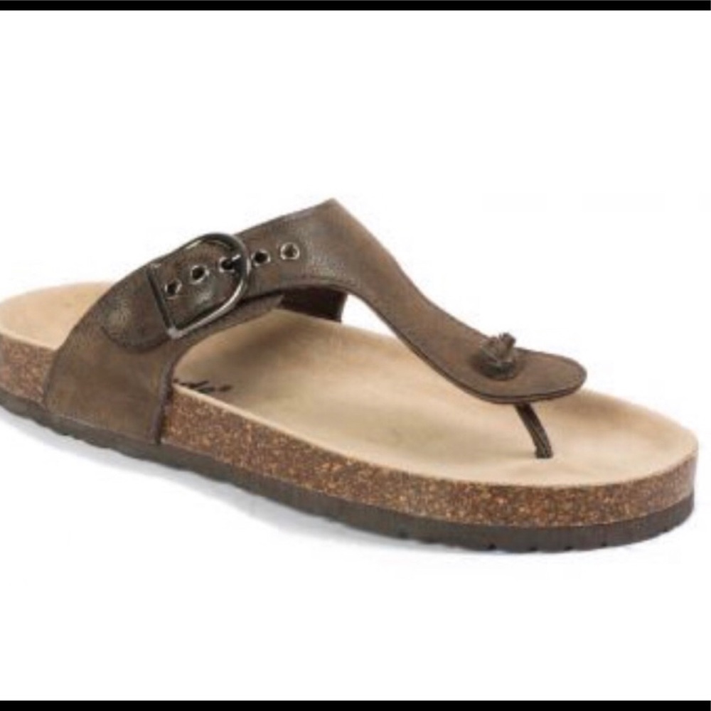 NWT Outwoods Sandals